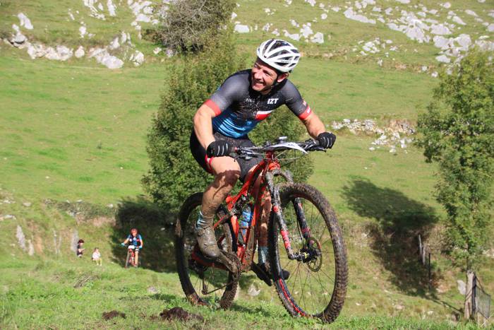 olarrain auzoa abraham olano 16 1572182904583