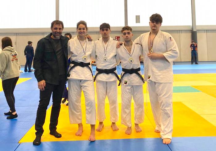 Judoka juniorrek lau domina lortu dituzte Gipuzkoako Txapelketan