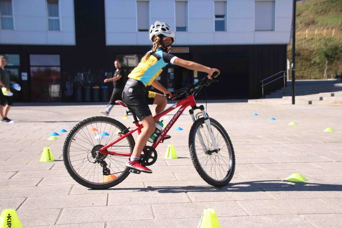 Abiatu da Mugikortasun Astea 17 1537011833975