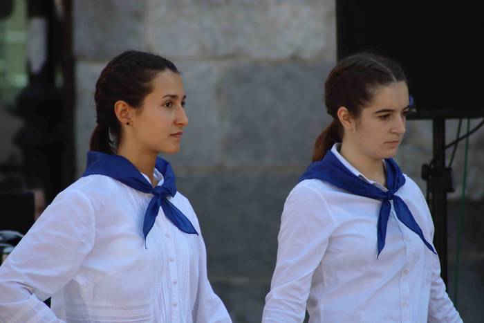 Dantzan igaro dute goiza Liz 3 1630841467116