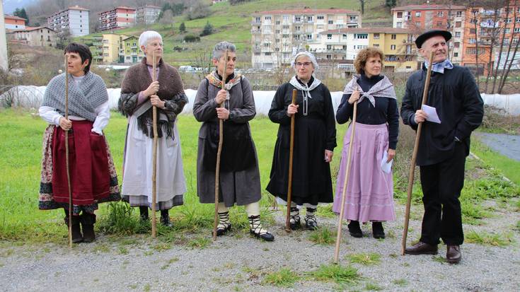 Santa eskean irtengo dira igandean, eskualdeko herrietan