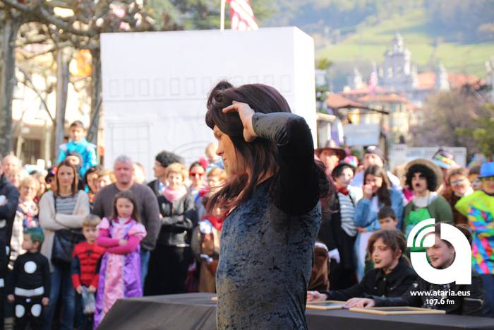 Irudimenak gainezka egin du 56 1488127647934