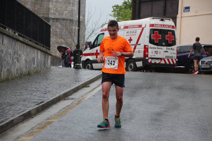 Aitziber Ibarbia eta Julen L 32 1493553901006