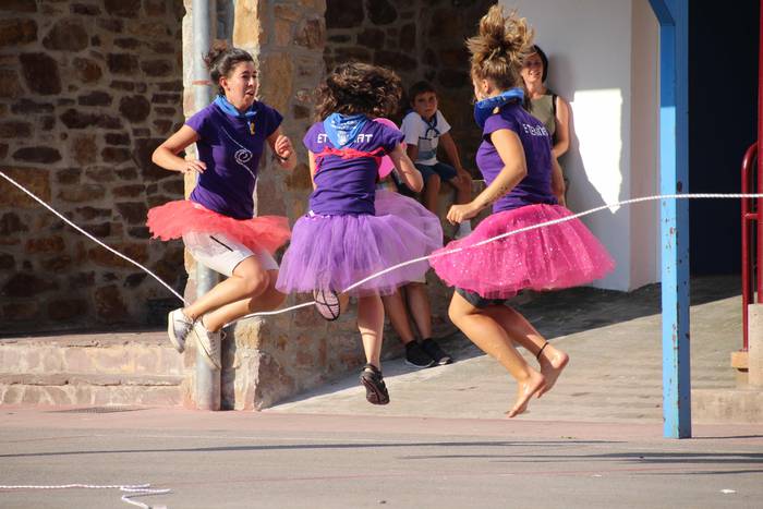 Lehiatik gutxi, festatik ask 52 1534074387288