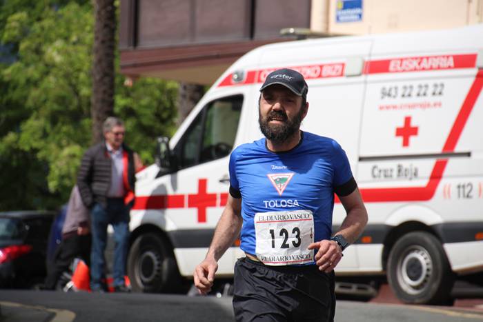 Aitziber Ibarbia eta Julen L 68 1525009259170