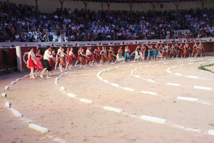 Minotauroaren labirintoa ema 10 1497258516475