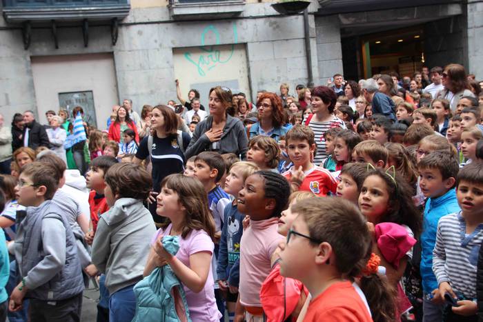 "Nerea, Nerea, Nerea!!!" 47 1558025899538