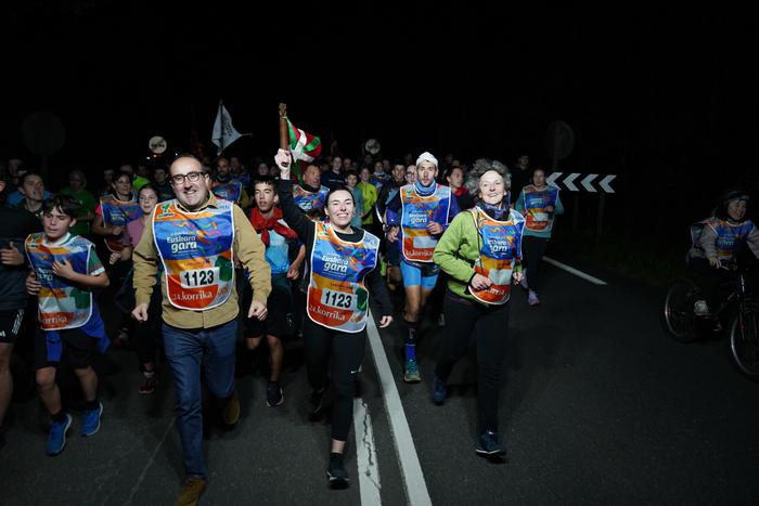 Euskararen alde egotetik, euskararen alde egitera