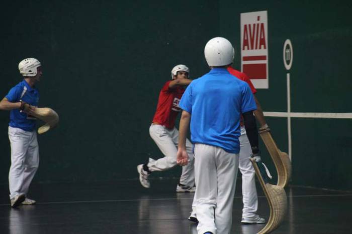 ZESTA PUNTA ELOLAREN OROIMEN 48 1512735534782