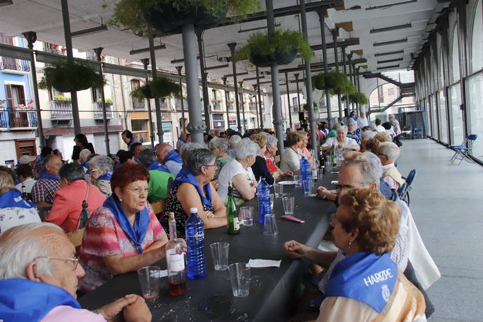 Helduen eguna San Joan jaiak 14 1655997469475