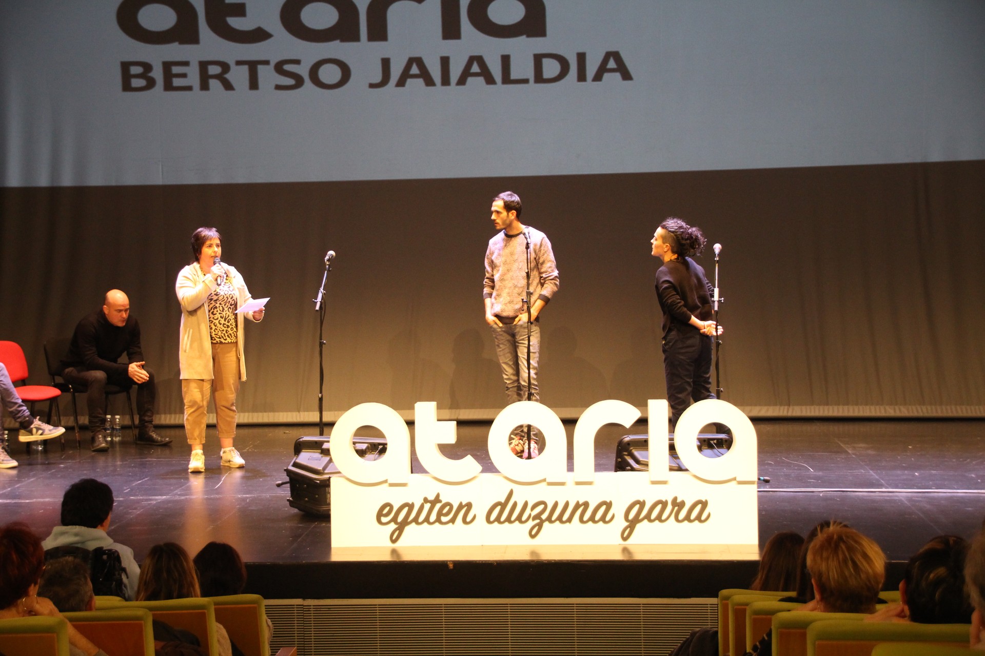 Ataria Bertso Jaialdia, gaurko 'Hitzetik Hortzera' saioan