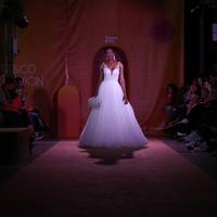Moda desfilea