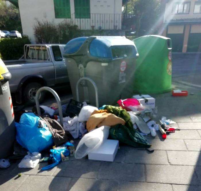 Udalak neurriak hartuko ditu, gero eta hondakin gehiago uzten baitira lurrean botata