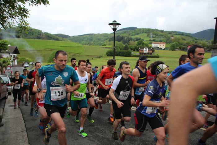 Aitziber Ibarbia eta Julen L 12 1525008929372