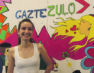 «Hau gaztetxoentzat topagune segurua da»