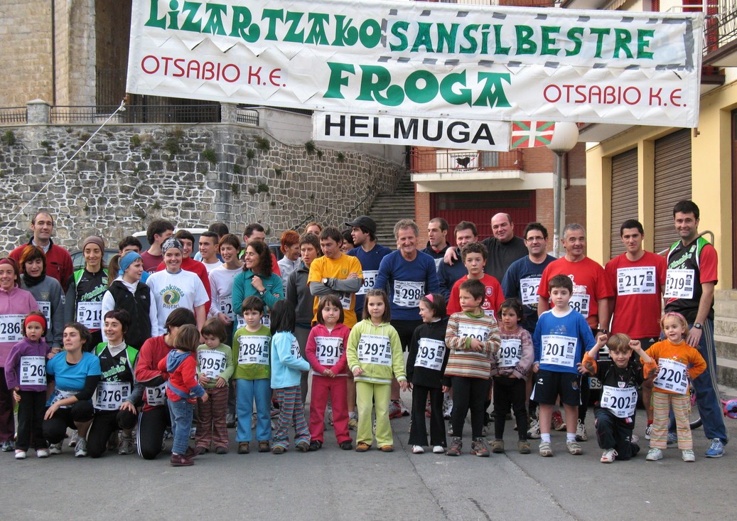 Lasterketa ondoren, txokolate beroa Lizartzan