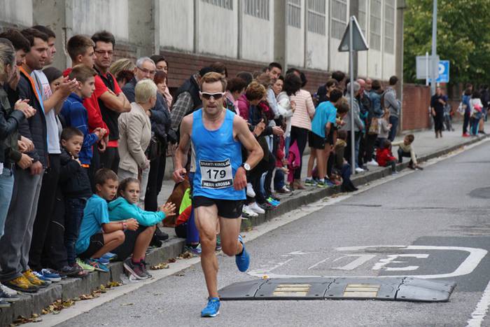 Haizearen aurka, baina aurrera 76 1476273324914