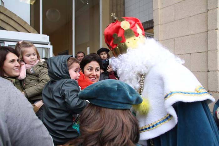 Iritsi dira errege magoak To 8 1515170481136