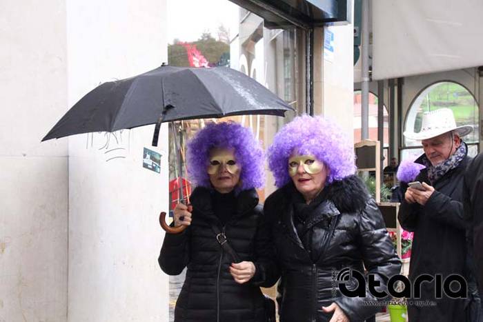 Ohikotik ere badu Zaldunita  9 1518276234042