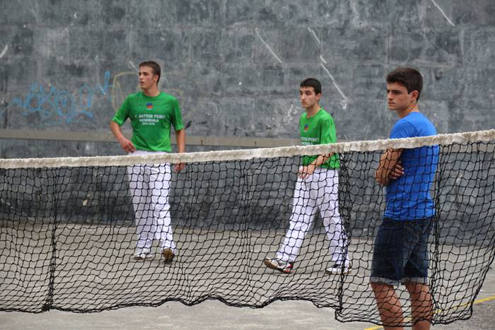 Denetarik festen lehen arratsaldean 45 1469381731089