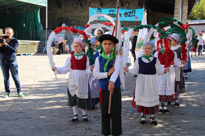 Giro beroa, festetako egun handian 19 1475154390384