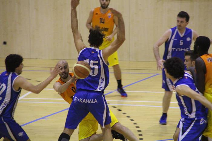 take vs pielagos 2015 4 1450099802943