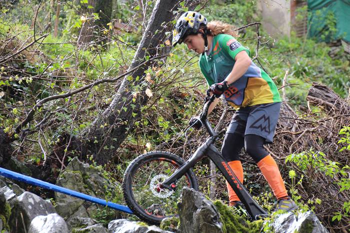 Bi gurpilen gainean  35 1491138583358