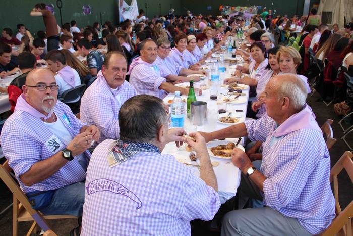 Ibarra San Bartolome jaiak 2 17 1535383114010