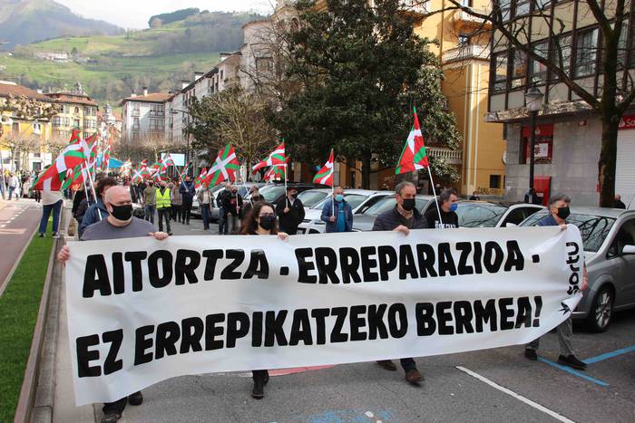 "Bada garaia tortura, gerra  2 1614447029973