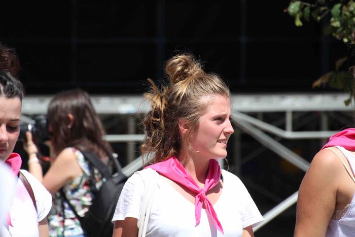 Suziriari aurrea hartu diote 13 1565791746413