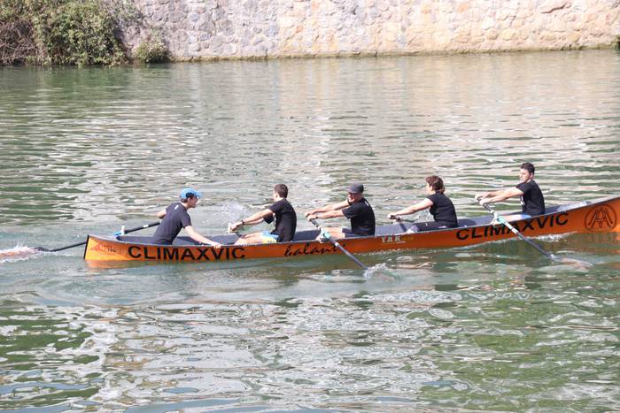 Arraunean, elkartasunez 187 1568480093715