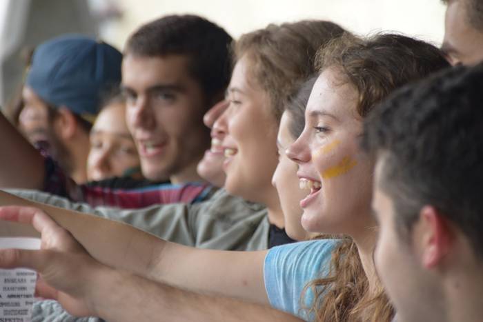 Irurako gazteak herriari bizia ematen 25 1469283856184