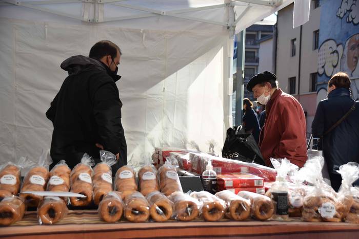 Gabonen atariko azoka, berez 6 1639838639592