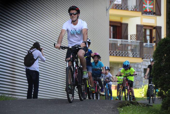 Bizikletan eta korrika ibili 11 1526819644968