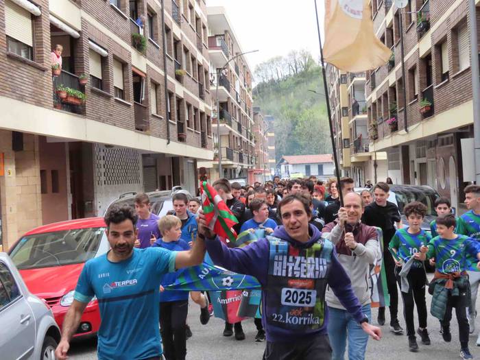 korrika, furgonetatik, Aizto 46 1649421639280