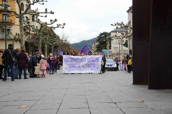 Diskurtsoak politika feminis 1 1543069885517