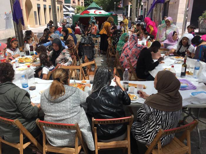 Jatorri ezberdinetako emakum 29 1560618207136