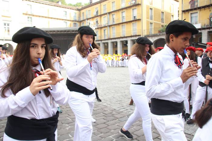 Lizarrez apaindutako kaleeta 81 1498311623516