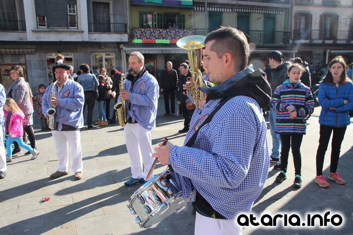 Zaldunita bezpera goizeko giroa 64 1454768952741