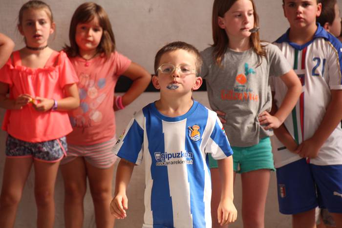 GOIATZKO ANDRA MARI JAIAK 20 35 1502731402729