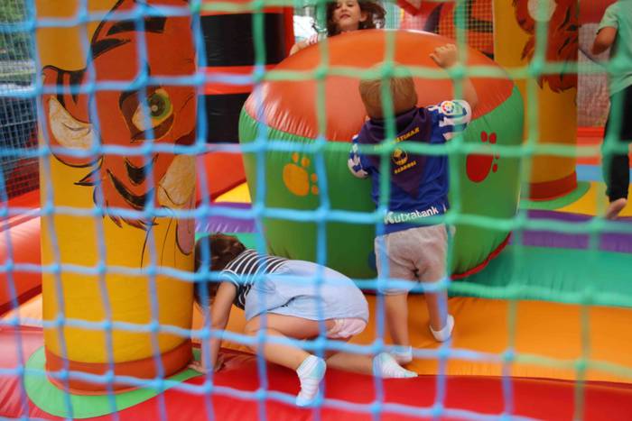 Haurrak bihurtu dira jaietak 16 1567338297544