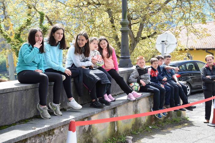 Haurrek egindako erraldoiek  16 1556984206680