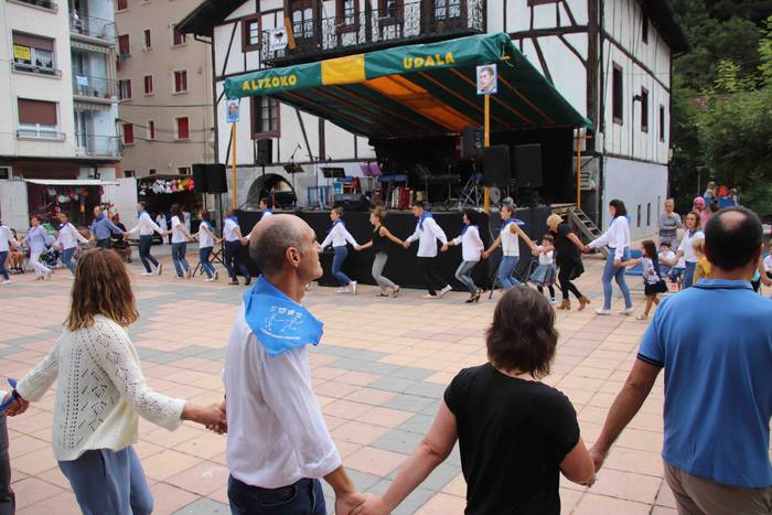 Euskal dantzek harrobia dute 24 1567950045683