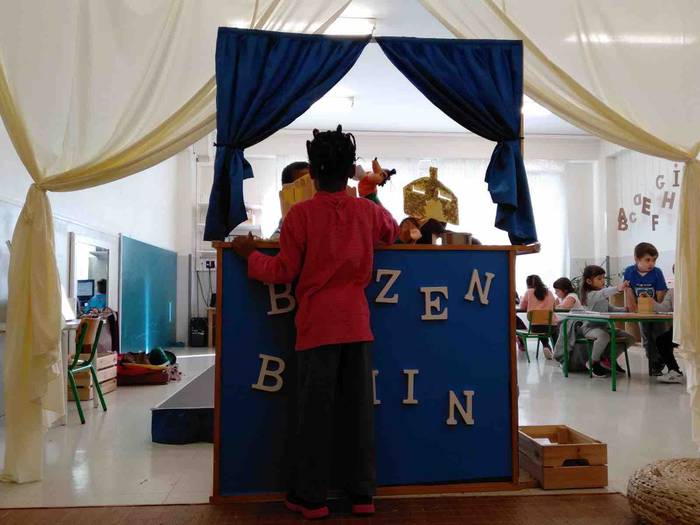 Fleming Herri Eskola, eskola 3 1547057972930