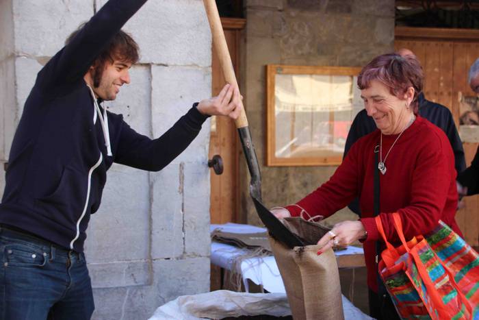 Herritarrei esker onez, konp 11 1555413760576