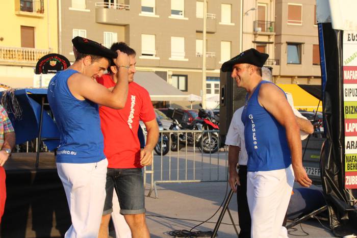 Txapel berdinduena, gipuzkoarren buruan 100 1473085938965