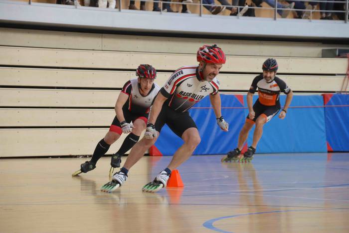 Gurpiltxoen gainean, abiadur 27 1577010564970