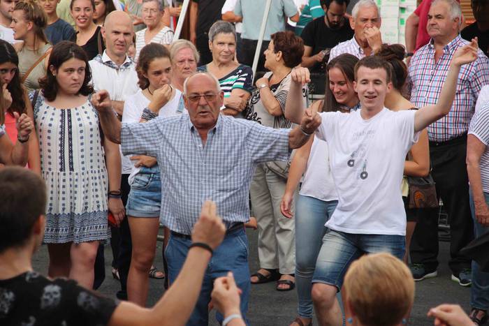 Bero sargoria, sagardoz bust 141 1532984280100