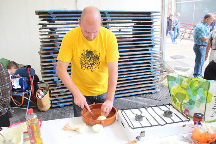 Auzo giroa mantenduz Amarotzen 10 1467476361910