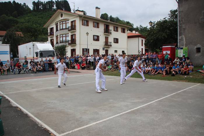 Puzgarriak, pilota eta karta 60 1501614044806